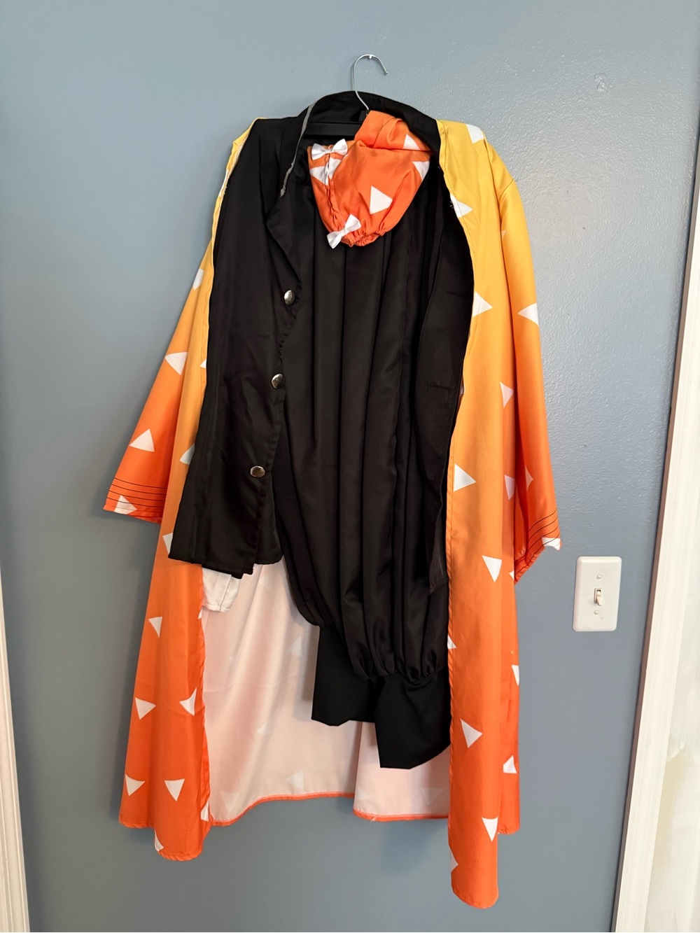 Zenitsu Agatsuma costume medium